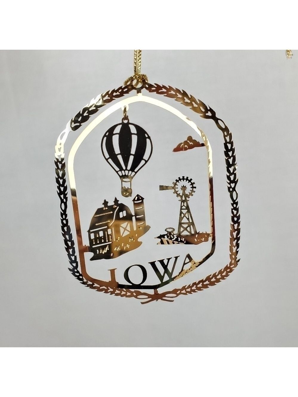 Nation's Treasures 24K gold Iowa Ornament - Picture 2 of 9